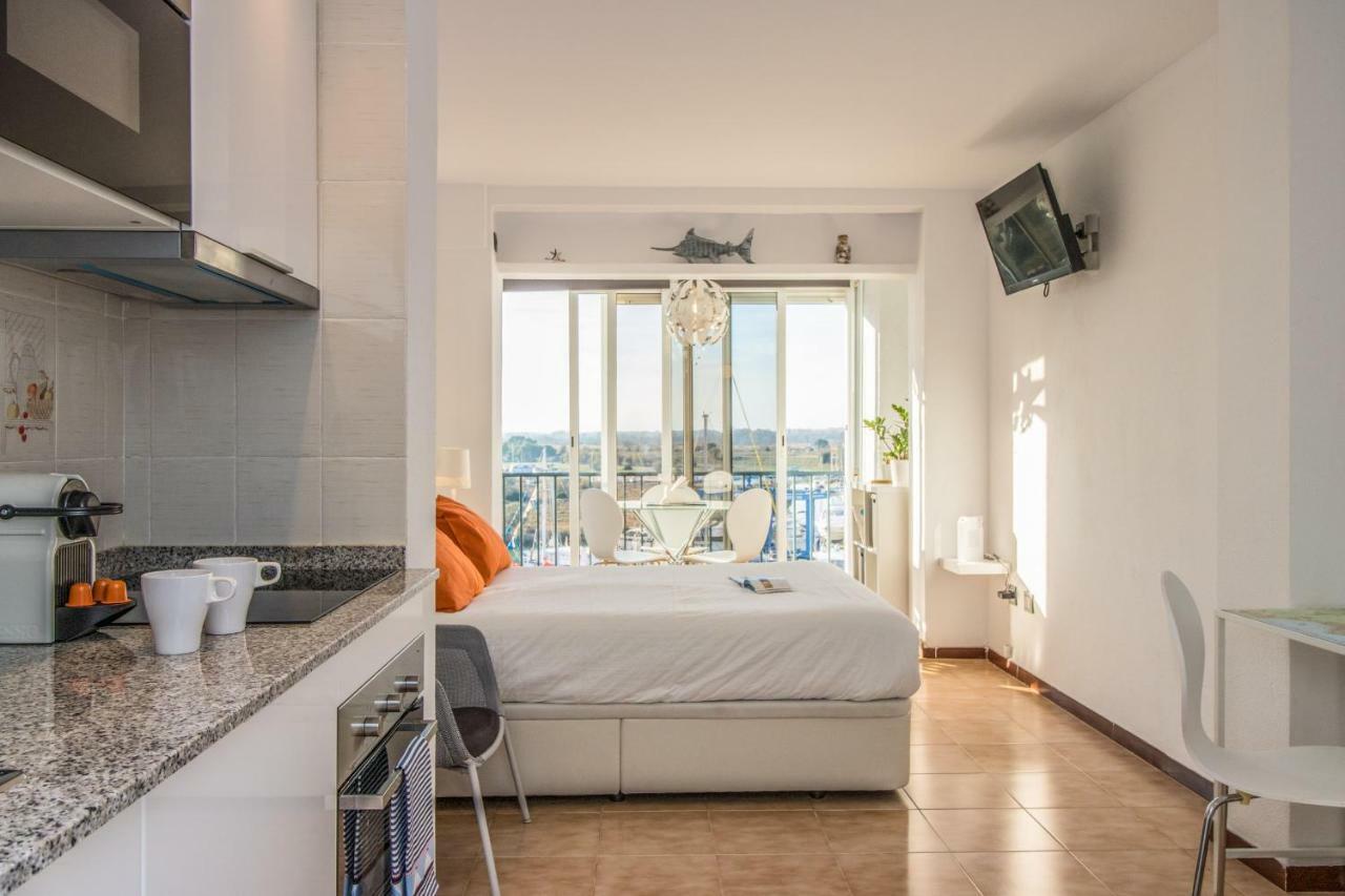 Holidays Penthouse Vues Panoramiques Sur Le Port Naval,Un Sejour Elegant Assure " Wifi Parquing Gratuit Росас Экстерьер фото